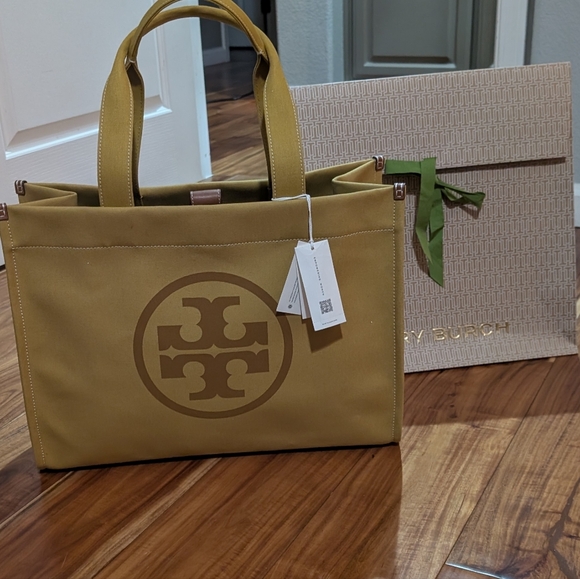 Tory Burch Handbags - Tory Burch Silhouette Ella Canvas Tote Large Zip Close Pocket + Gift Bag Nwt ❤️